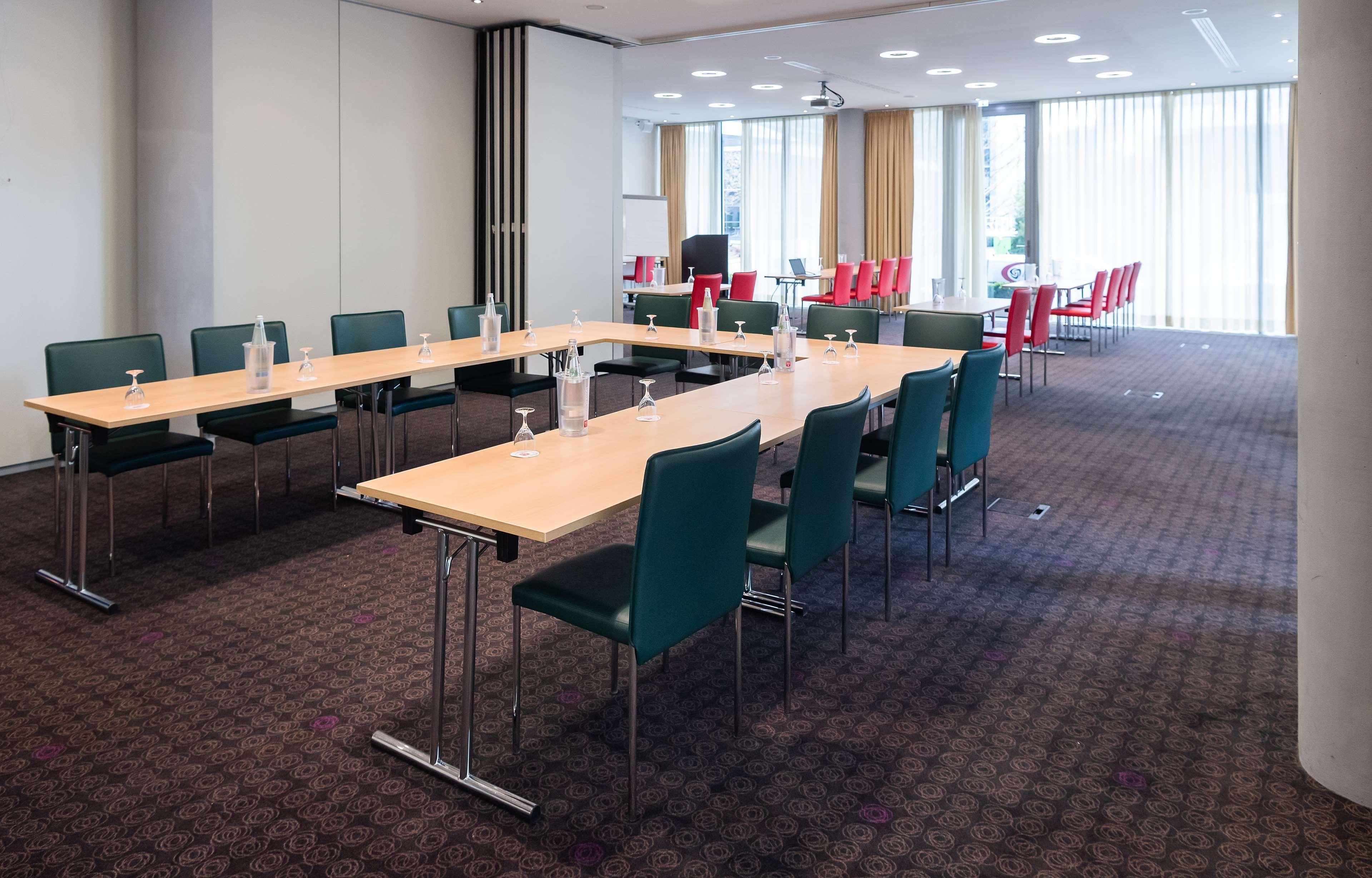 Doubletree By Hilton Frankfurt Niederrad Hotell Frankfurt am Main Eksteriør bilde