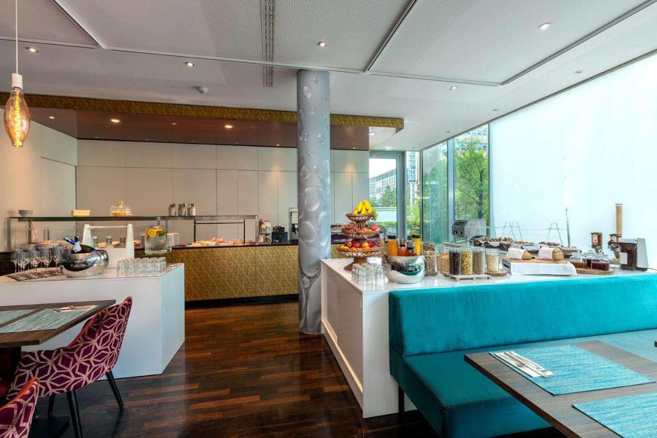 Doubletree By Hilton Frankfurt Niederrad Hotell Frankfurt am Main Eksteriør bilde
