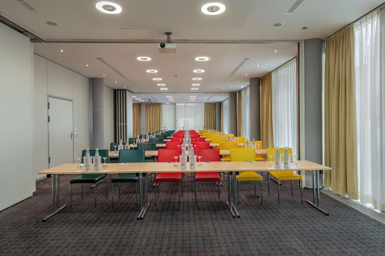 Doubletree By Hilton Frankfurt Niederrad Hotell Frankfurt am Main Eksteriør bilde