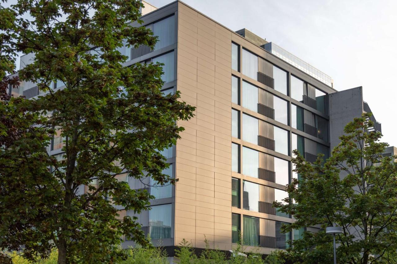 Doubletree By Hilton Frankfurt Niederrad Hotell Frankfurt am Main Eksteriør bilde