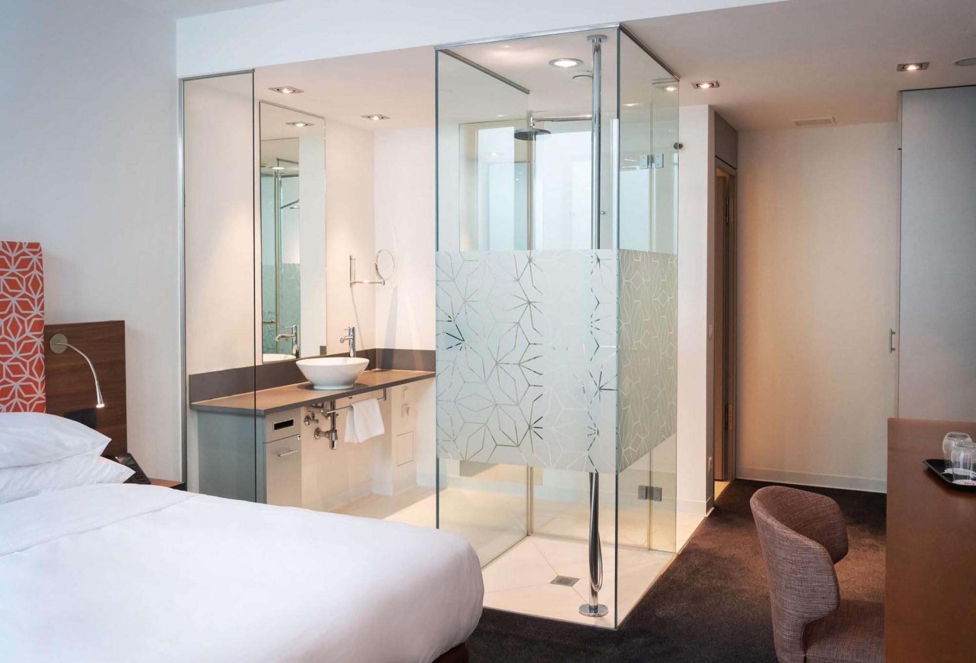 Doubletree By Hilton Frankfurt Niederrad Hotell Frankfurt am Main Eksteriør bilde