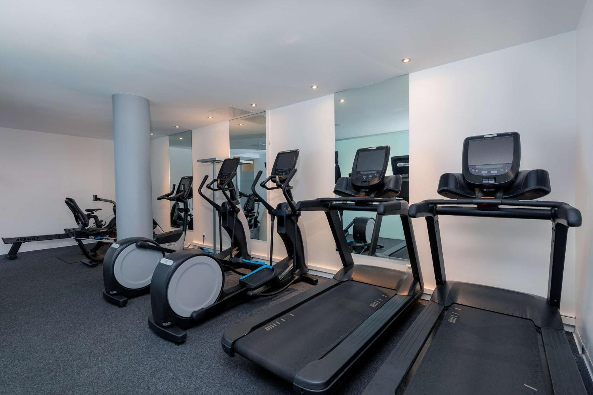 Doubletree By Hilton Frankfurt Niederrad Hotell Frankfurt am Main Eksteriør bilde